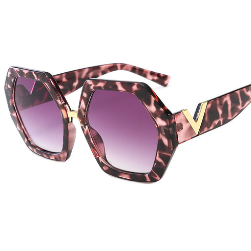 Vivienne Classic Sunglasses
