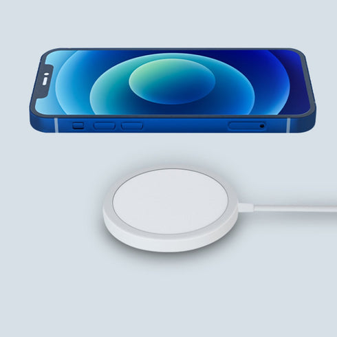 The Missing Magnetic Wireless Charger for iPhone 12